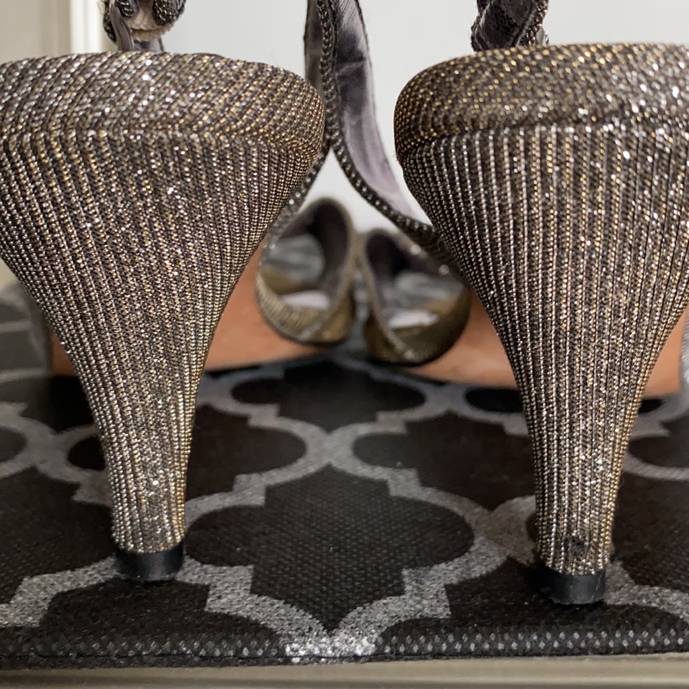 J Renee Shoes - Picture 3 of 8